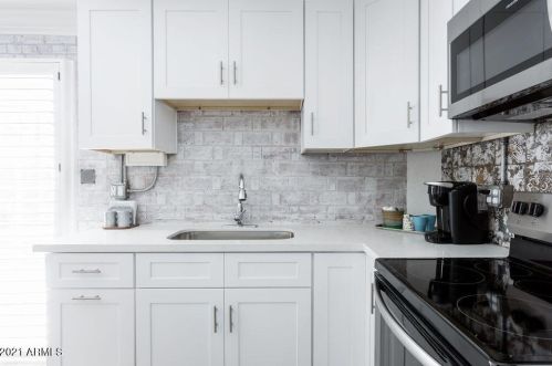 2545 9th St, Phoenix AZ 85014-5070 exterior