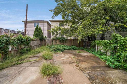 308 Palisade Ave, Union City NJ 07087-5209 exterior