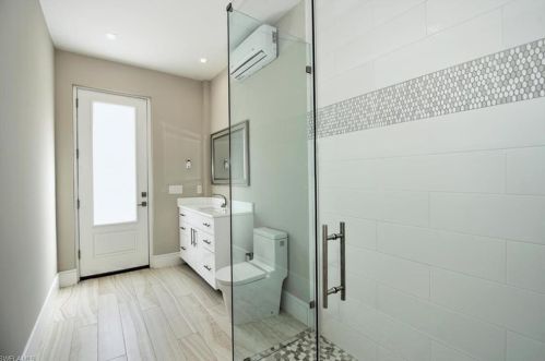 3860 Crayton Rd, Naples FL 34103-3576 exterior