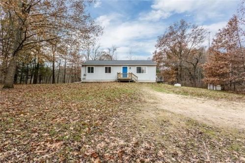 931 Glass Rd, Brandon MI  48462-9056 exterior