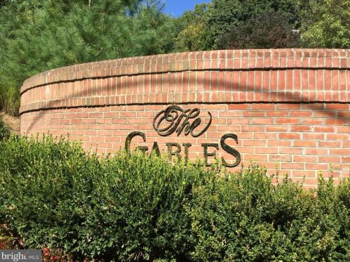 10827 Hampton Mill Ter, Rockville MD  20852-5437 exterior