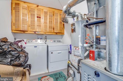 17 Aspen Ct, Trenton NJ  08619-4602 exterior