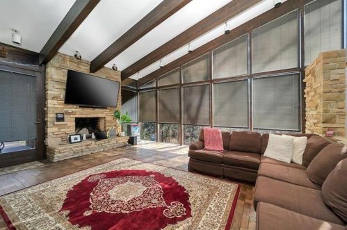 4865 Montour Rd, Gibsonia PA 15044-9162 exterior