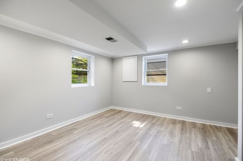 3114 Jerome St, Chicago IL  60645-1143 exterior