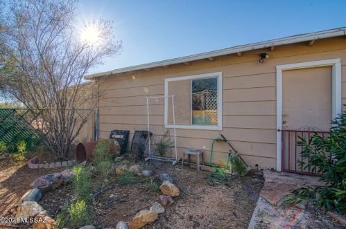 11251 Picture Rocks Rd, Tucson AZ 85743-9615 exterior