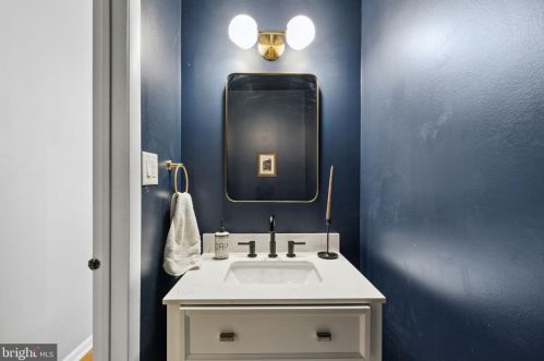 503 22nd St, Philadelphia PA  19146-1256 exterior