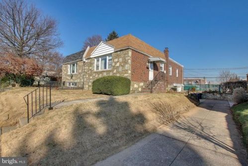 2011 Gorman St, Philadelphia PA  19116-3913 exterior