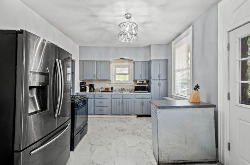 3115 Shadeland Ave, Pittsburgh PA 15212-2620 exterior