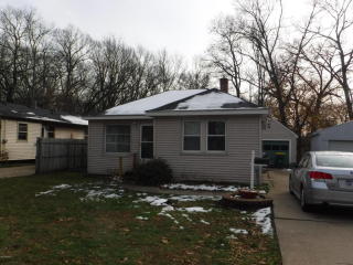 910 Oakcrest St, Wyoming MI  exterior