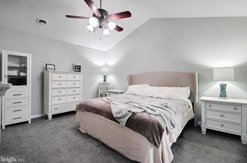 813 Middle St, Hanover PA 17331-2031 exterior