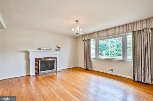 1730 Great Falls St, Mc Lean VA  22101-5063 exterior