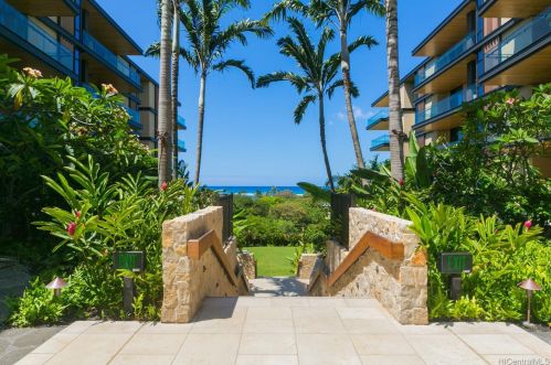 1388 Ala Moana Blvd, Honolulu HI  96814 exterior