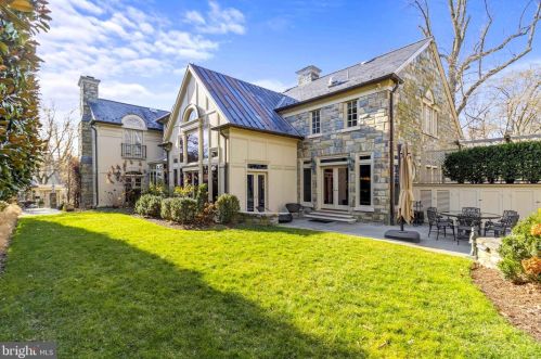 3005 45th St, Washington DC 20016-3528 exterior