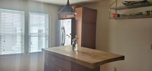 3250 Newhall St, Milwaukee WI 53211-3042 exterior