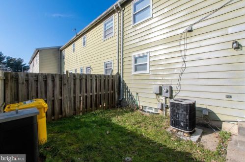 439 Ingram Ct, Glen Burnie MD 21061-6126 exterior