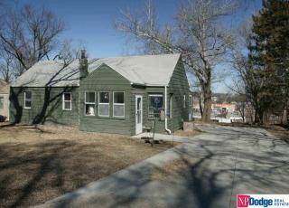 8904 Miami St, Omaha, NE 68134-6132