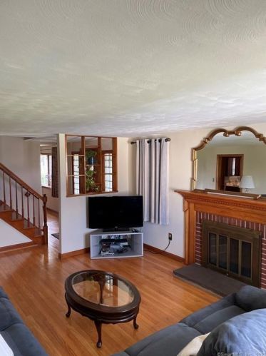 43 Grandview St, New Britain CT 06053-3048 exterior