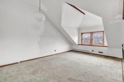 251 Flax Hl Rd, Norwalk CT 06854-2505 exterior