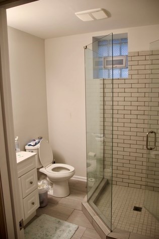 1119 Addison St, Chicago IL 60613-3806 exterior