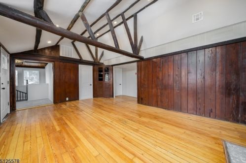 369 Shore Trl, Sparta NJ  07871-2045 exterior