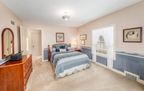 2611 Pasadena Blvd, Milwaukee WI 53226-1950 exterior