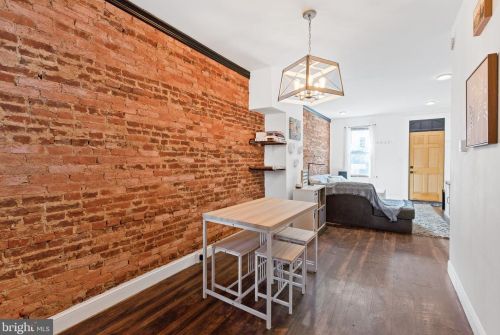 10 Locust St, Lancaster PA  17602-3608 exterior