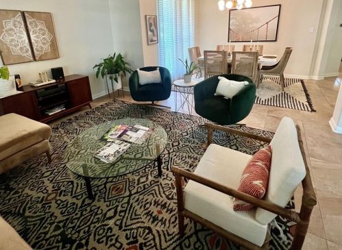 1837 Chasewood Dr, Austin TX  78727-6371 exterior