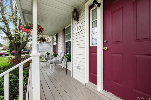 110 Kathy Cir, Linden, MI 48451-9682