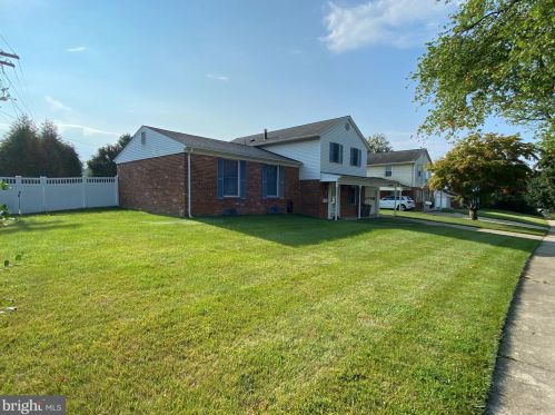 2997 Glenora Ln, Rockville MD  20850-3055 exterior