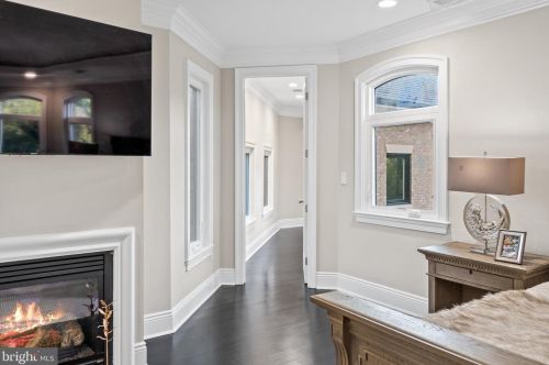 1645 Kirby Rd, Mc Lean VA  22101-3240 exterior