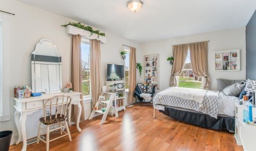 1758 Starr View Ln, Middlevle MI 49333-8061 exterior