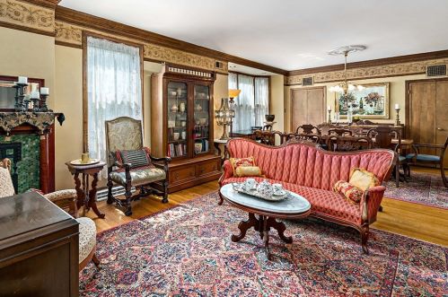 654 Bower Hill Rd, Pittsburgh PA 15243-2040 exterior