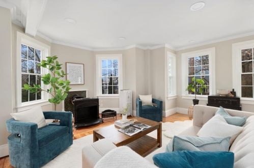 294 Doyle Ave, Providence RI  02906-3355 exterior