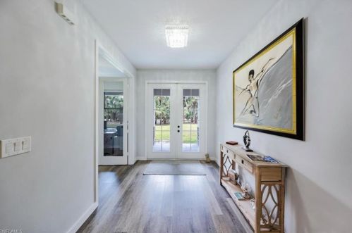 622 20th Ave, Naples, FL 34120-6333