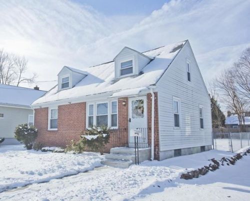 164 Winton St, Springfield, MA 01118-1254