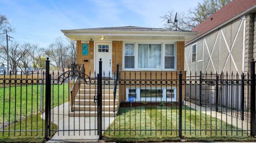 5348 Damen Ave, Chicago IL  60625-1123 exterior