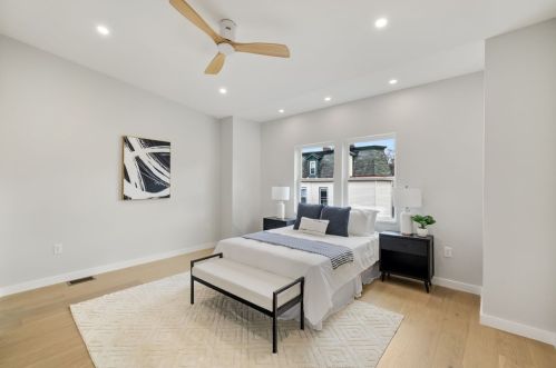 5105 Holmes St, Pittsburgh PA  15201-2433 exterior