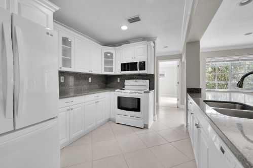 1570 13th Dr, Boca Raton FL  33486-5369 exterior