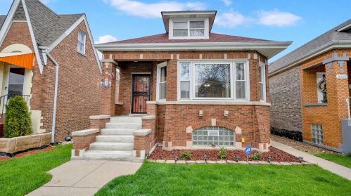6005 Tripp Ave, Chicago, IL 60646-5229