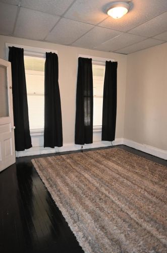 210 Amity Ave, Meskegon MI 49442-3297 exterior