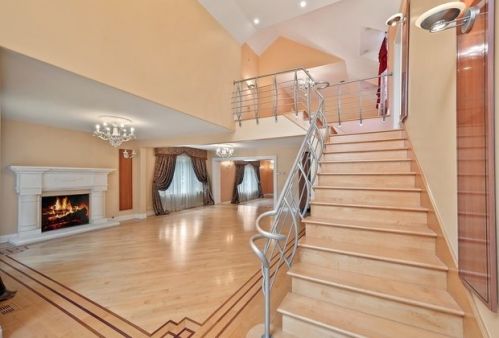 6857 Knox Ave, Chicago IL  60712-2415 exterior