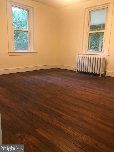 647 Convent Rd, Chester PA 19014-1123 exterior