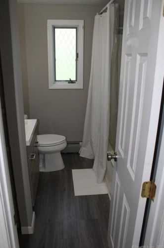 908 Plymouth St, Windsor CT 06095-3713 exterior