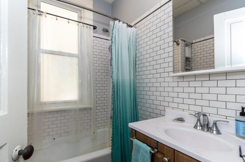 20 Gorham St, Madison WI 53703-2000 exterior