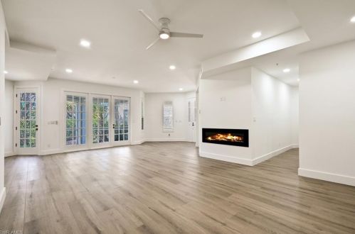 161 Colonade Cir, Naples FL 34103-8720 exterior