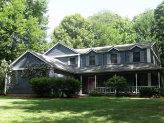 82 Mary Catherine Cir, Windsor, CT 06095-1793