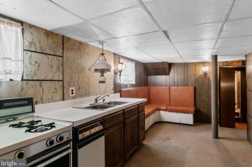 1900 Brynmawr Ave, Haddon Heights NJ 08035-1128 exterior