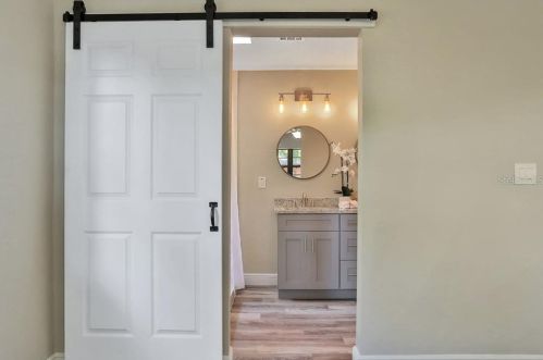 401 Floriland Ave, Tampa FL  33612-7809 exterior