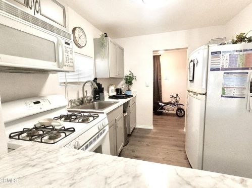 227 Garfield Ave, Oxnard CA  93030-3612 exterior