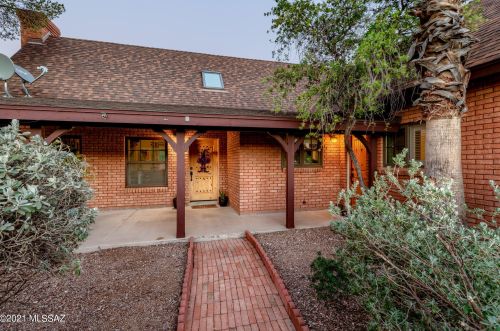 4375 Anklam Rd, Tucson AZ 85745-2149 exterior